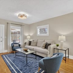 Blue Breeze Bungalow • 2 BD • Near Downtown & E.L.