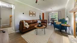 Miller Brite 3 bed/1.5 bath with all new deck! - Image 3