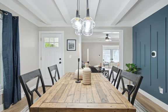 Modern Capitol Oasis + 3 bd/2 bth + Firepit - Image 1