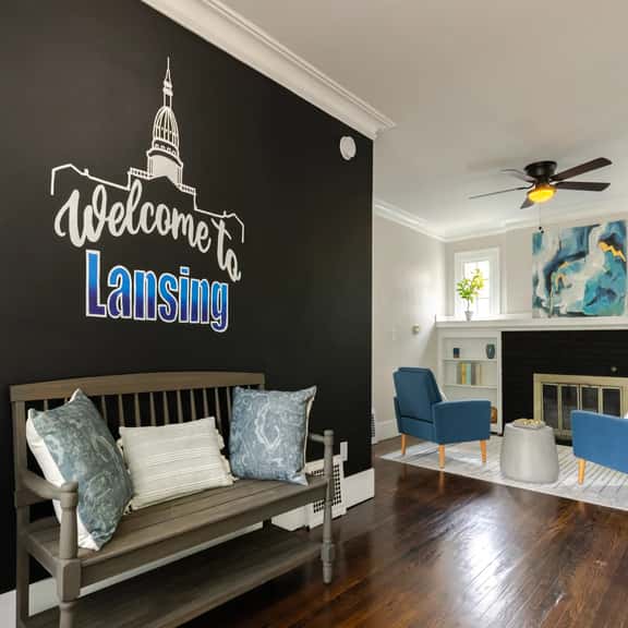 Game Room + 3 bd/2 bath + Family Friendly | Central Lansing - Image 1