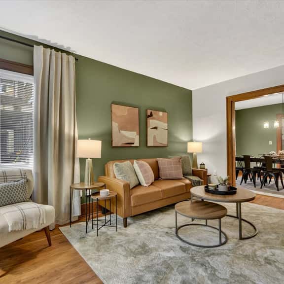 4 bed/2 bath, Relaxing, Seating for 8, Family Gathering location - Image 1