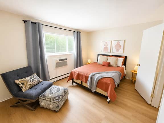 Newly Remodeled + Modern Aztec Themed + 1 Bed/1 Bath Near Airport - Image 5